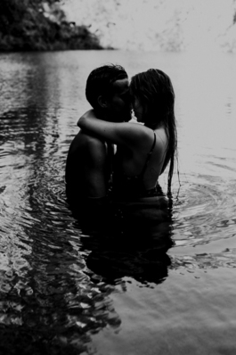 结婚送礼红包怎么写贺词 送婚礼红包怎么写贺词