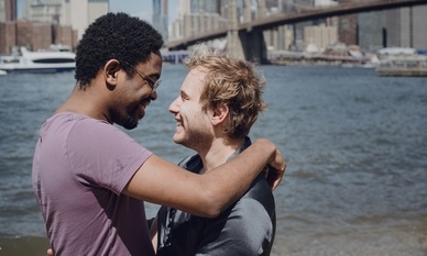 伴娘服里面为什么有抹胸 伴娘服里面穿抹胸会走光吗