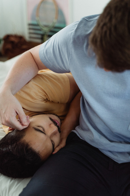 工作恋爱男生花多少钱合适