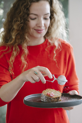 大金刚反碱是什么样子 金刚刷出来的白色粉是什么