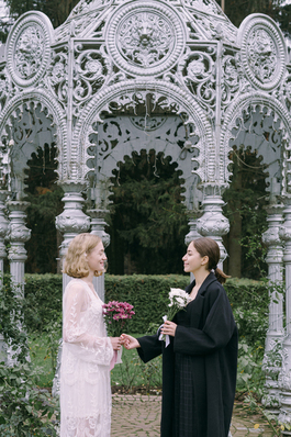 即将结婚的新人怎么称呼 订婚宴怎么称呼新人？