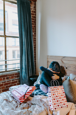 接了睫毛可以化妆吗 嫁接睫毛可以化妆吗