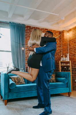 红白指甲美甲图片