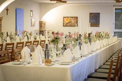 婚礼各阶段需要的服务内容 一站式婚礼服务包括哪些内容？