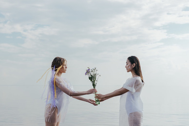 婚车用迈巴赫有面子不 劳斯莱斯和迈巴赫哪个当婚车好