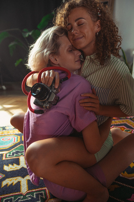 为什么我的结婚证没有钢印 结婚证没有钢印正常吗