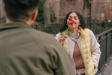 婚礼主婚人讲话 主婚人致辞稿