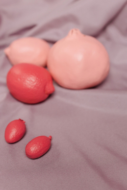 主持人礼服太长怎么走 晚礼服太长走路怎么样才能不踩到裙子