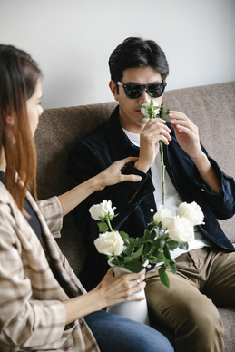 请柬婚宴席设怎么写 婚宴席设怎么写?