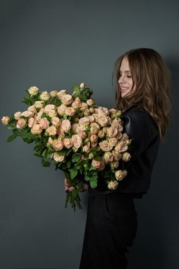 声播或者配音员五行属什么 声乐行业属于五行的什么