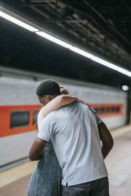 当伴郎需要提前过去吗 伴郎伴娘是不是要在结婚头一晚就到了？