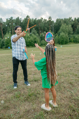 火锅和自助餐哪个划算 两个人出去吃饭吃火锅还是自助合适？