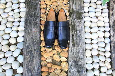 红色中长款呢子大衣搭配 红色长款呢子怎么搭配