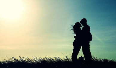 抹胸内衣防滑带怎么穿上去 抹胸防滑技巧