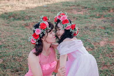 亲人结婚可以穿红色吗 弟弟结婚,姐姐应该穿什么颜色的衣服?