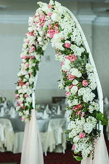 车上贴了结婚的撕不掉怎么办 车上贴的喜字擦不掉怎么办？