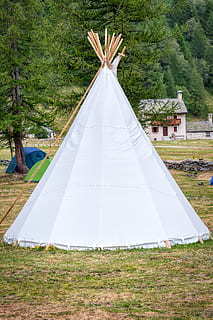 吃酒和吃席的区别 为什么死人叫吃席结婚叫喝酒?