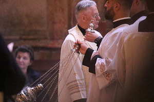 举办场地太小如何解决