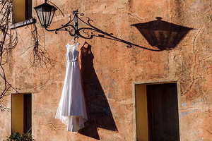 结婚新娘大概几点钟去化妆 一般的新娘早上化妆要几点钟起床