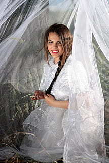 婚纱披肩搭配图片 新娘婚纱的披肩搭配有哪些种类？