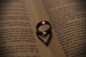 礼服裙哪个牌子比较好 哪个牌子的晚礼服比较高档?