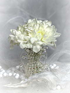 朋友结婚我送啥好呢 朋友结婚我应该送什么好呢