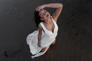 红色婚车花车 大家都用的什么婚车，婚车颜色有讲究吗？