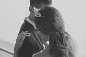 婚礼份子钱红包上写什么 婚礼红包应该怎么写?