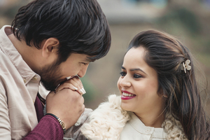 冬天当伴娘穿什么衣服比较合适 冬天当伴娘穿什么衣服好啊？