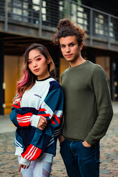 百合花真实手捧花图片 有人传真实百合花的照片图片吗