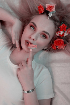 夏天参加婚礼衬衫什么颜色 夏天结婚,新郎穿什么颜色的衬衫好?