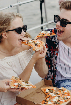 结婚问新人的问题 在婚礼上要问新人哪些问题