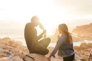 伴娘适合穿红色鞋 **当伴娘的穿大红色皮鞋 合适吗？？