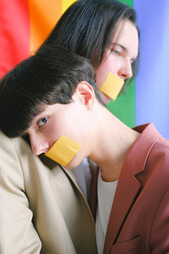 初次男女双方家长见面送什么 双方父母第一次见面 需要带什么礼物不？