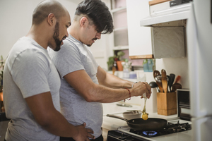 劳斯莱斯婚庆多少钱 请一辆劳斯莱斯当婚车需要花多少钱。