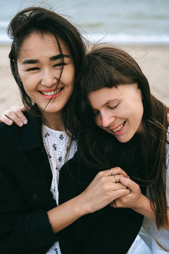 婚纱新娘盘发图解100种 婚礼各种简单盘头方法 婚礼简单盘发有哪些