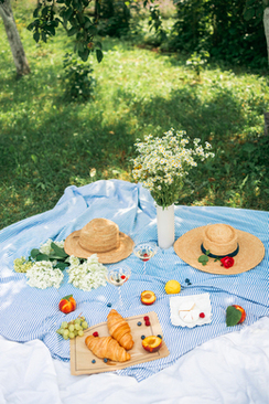 女士参加婚礼穿牛仔裤可以吗 为什么参加婚礼不可以穿牛仔裤??