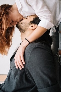 婚礼上互动问的小问题 婚礼上的十个小问题