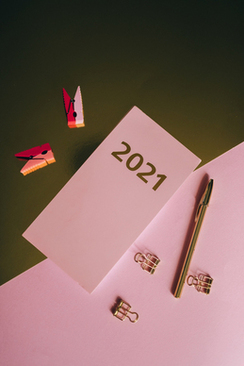 男士皮鞋搭配什么裤子好看 男士红色皮鞋配什么裤子好看？