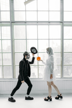 结婚证适合穿什么衣服 结婚证穿什么衣服 领证穿着要求