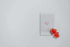 结婚送亲穿什么颜色的衣服好 结婚娘家人送新娘应该穿什么样的衣服