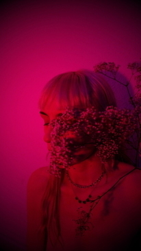 办什么样婚礼 在酒吧办婚礼是种什么样的体验？