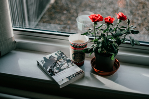 新娘和父亲出场谁站右边