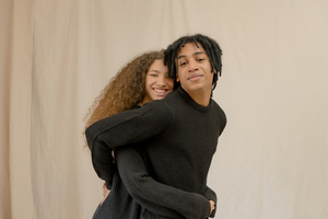 结婚太冷了男的穿什么 结婚当天男的穿什么衣服好？