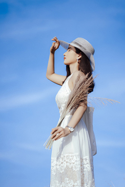 怎样用布做娃娃的衣服婚纱 如何做芭比娃娃的婚纱