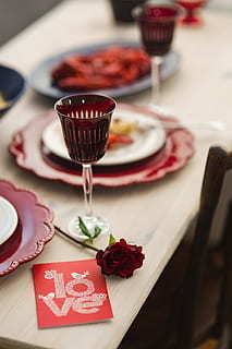 证婚人衣服注意事项 证婚人一般穿什么着装比较合适?