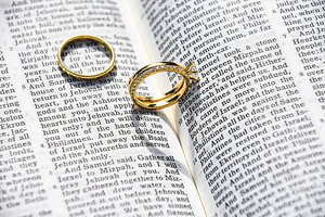 送新娘的人穿什么衣服 送亲穿什么衣服