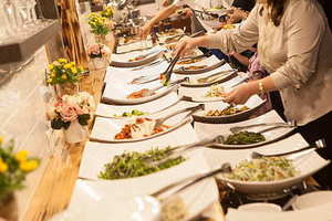 伴娘自己准备什么东西 结婚时伴娘都要做什么准备？