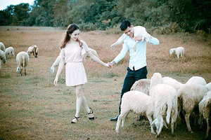 婚纱1米拖尾配什么头纱 拖尾婚纱配什么头纱