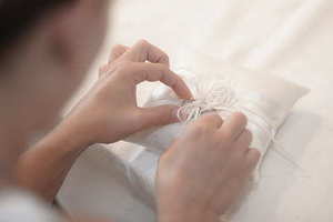 半甜葡萄酒好喝吗 半甜型的红酒纯吗？